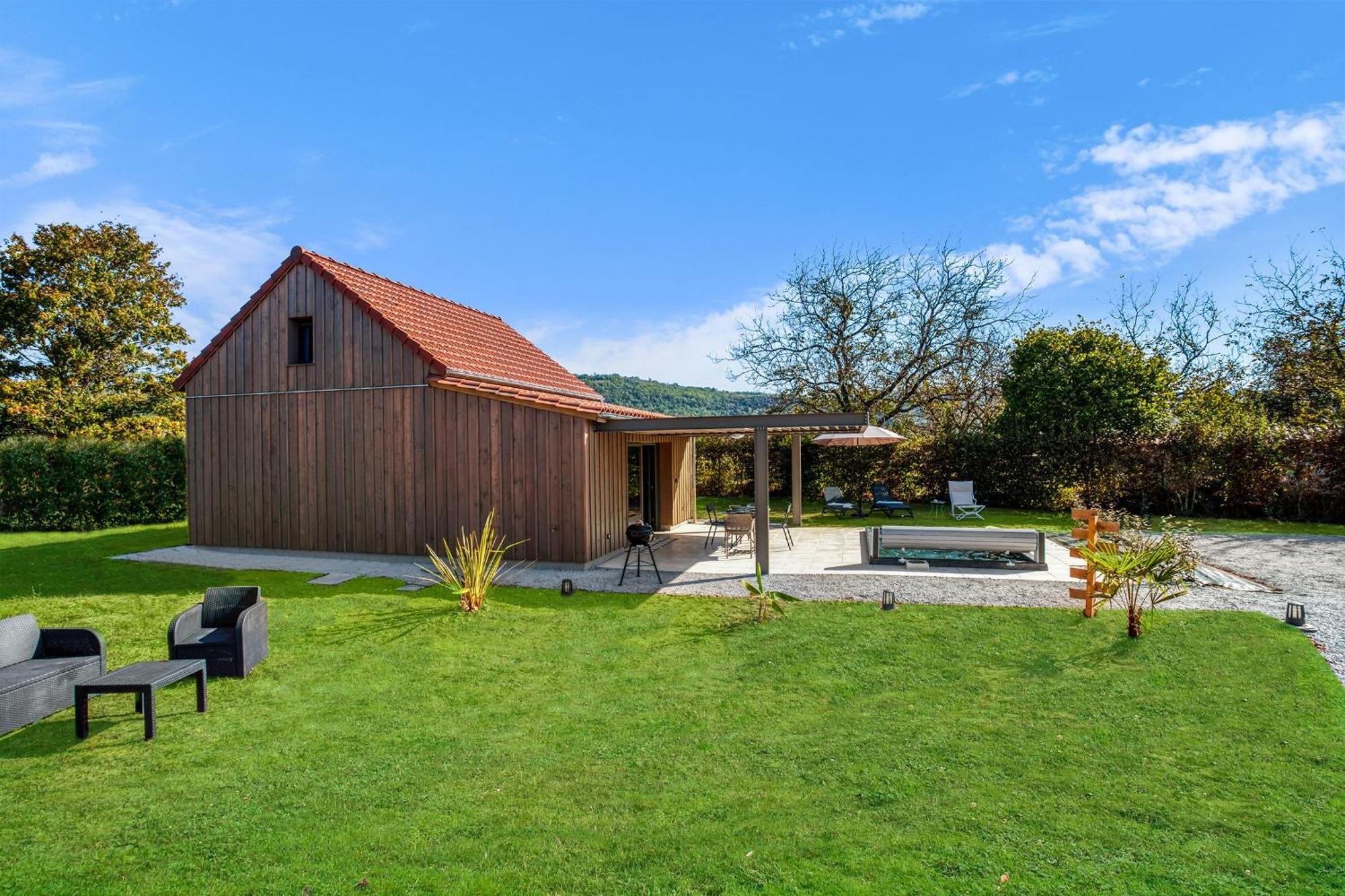 La Plaine Aux Etoiles - Maison Individuelle Avec Piscine Balneo Privative Et Jardin 돔므 외부 사진